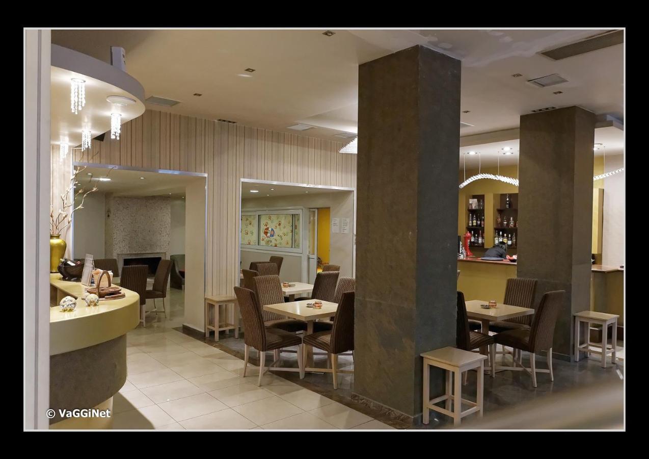 Lidra Hotel Aridaia Exterior photo